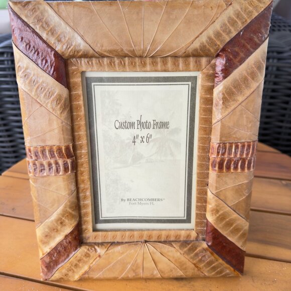 Vintage Natural Leaf Husk Picture Photo Frame 4" X 6" Beachcombers Fort Myers FL - Picture 1 of 8
